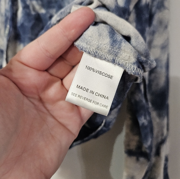 Lucy Paris tie front cropped long sleeve blouse! - Picture 3 of 5